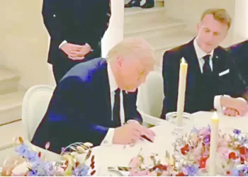 طهران تؤكد تمسكها بالسلام.. وتنفى طرح برنامجها الصاروخى فى التفاهم مع واشنطن