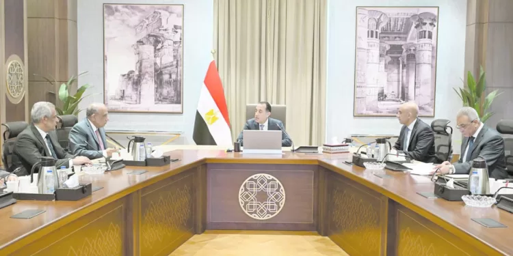 تحديث قواعد بيانات المستفيدين من الدعم .. لضمان وصوله إلى مستحقيه