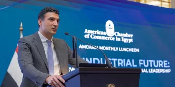 وزير الصناعة لـ«الغرفة الأمريكية»: منصة رقمية لتقييم المصانع.. وخطة لمضاعفة الصادرات لـ100 مليار دولار