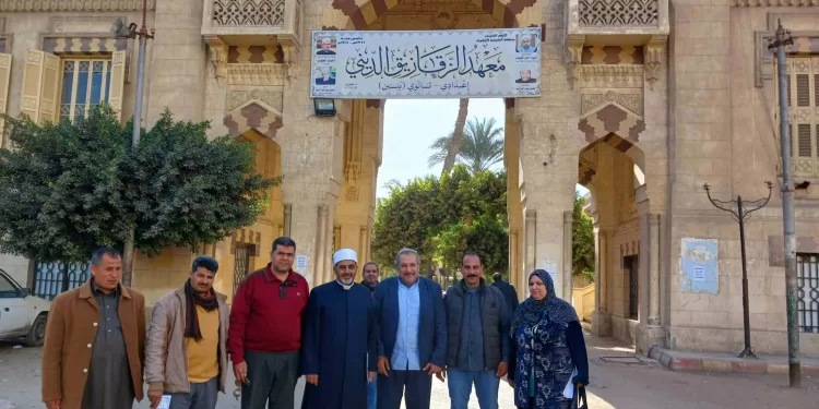 الانتهاء من مراجعة نتيجتي الشهادتين الابتدائية والإعدادية الأزهرية بالشرقية 1 - جريدة الجمهورية الانتهاء من مراجعة نتيجتي الشهادتين الابتدائية والإعدادية الأزهرية بالشرقية