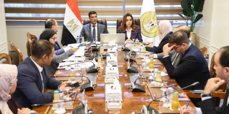 د. منال عوض: الوزارة حريصة على دعم جهود هيئة تنمية الصعيد والهيئات المعنية لتحقيق التنمية الشاملة والمستدامة بمحافظات الصعيد