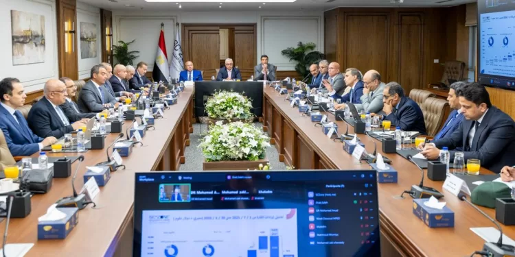 اقتصادية قناة السويس تستقبل متدربي «الدورة الدبلوماسية» بجامعة سنجور الفرنكفونية بالسخنة 1 - جريدة الجمهورية اقتصادية قناة السويس تستقبل متدربي «الدورة الدبلوماسية» بجامعة سنجور الفرنكفونية بالسخنة