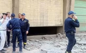 انهيار جزء من عقار مخالف بمدينة طلخا