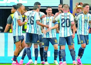 الأرجنتين تدافع عن عرشها.. والرأس الأخضر يطرق أبواب المجد