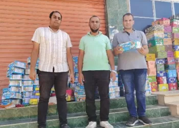محافظ أسيوط يوجه بتكثيف الحملات الرقابية على الأسواق ويتوعد المتلاعبين بصحة المواطنين