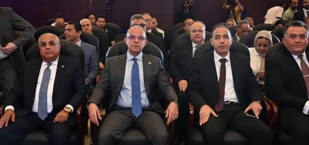 وزير الاستثمار يُشارك في إطلاق برنامج بناء جاهزية الشركات الحكومية المقيدة مؤقتًا بالبورصة المصرية 2 - جريدة الجمهورية 1 78 - جريدة الجمهورية