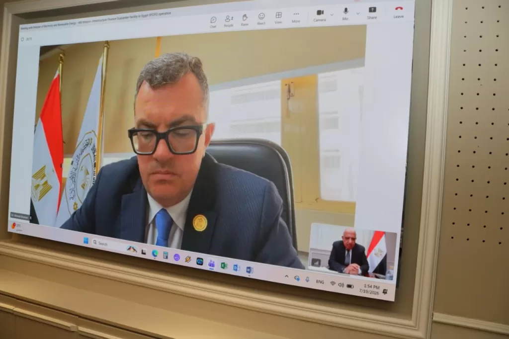 اجتماع موسع بين وزيري الكهرباء والتخطيط ووفد البنك الدولي لبحث تمويل البنية التحتية الكهربائية 2 - جريدة الجمهورية 12 4 - جريدة الجمهورية