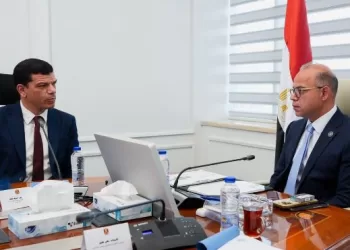 وزير الاستثمار يلتقي وفد «EVRAID» لبحث توطين تكنولوجيا المركبات الكهربائية وتعميق التصنيع المحلي 2 - جريدة الجمهورية وزير الاستثمار يلتقي وفد «EVRAID» لبحث توطين تكنولوجيا المركبات الكهربائية وتعميق التصنيع المحلي