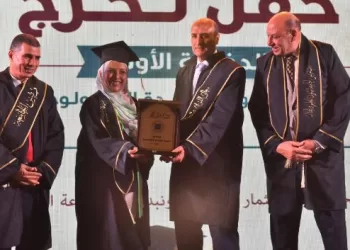 محافظ أسيوط يشارك في حفل تخرج الدفعة الأولى لجامعة أسيوط الجديدة التكنولوجية 6 - جريدة الجمهورية محافظ أسيوط يشارك في حفل تخرج الدفعة الأولى لجامعة أسيوط الجديدة التكنولوجية