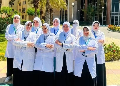 طالباتُ الأزهر: بالذكاء الاصطناعيّ ننشرُ الوعيَ الصحيَّ