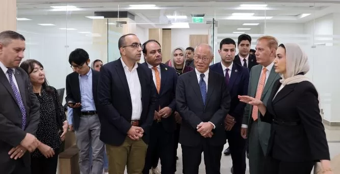محافظ الإسماعيلية يستقبل سفير اليابان لبحث سبل التعاون وتعزيز العلاقات الثنائية 3 - جريدة الجمهورية 2 99 - جريدة الجمهورية