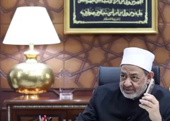 فيديو | شيخ الأزهر يُسعد توأم الثانوية الأزهرية في مكالمة التهنئة