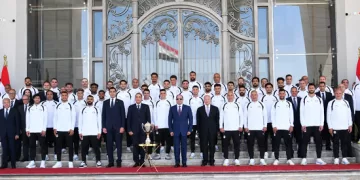 الرئيس السيسي يستقبل بمدينة العلمين لاعبي المنتخب الوطني لكرة القدم والجهازين الفني والإداري