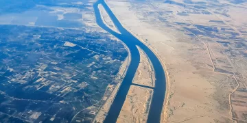 من جبل طارق إلى السويس: لماذا ينبغي لمصر مراقبة مسارات هذه الناقلات؟