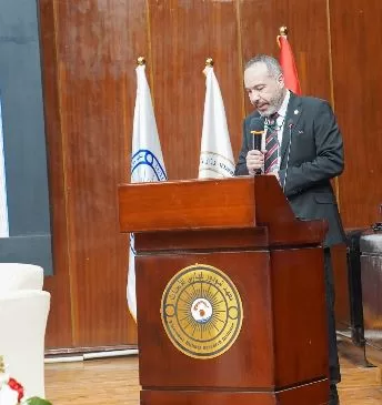 بمشاركة خبراء محليين ودوليين.. معهد تيودور بلهارس ينظم ورشة عمل متقدمة لجراحات المنظار الدقيقة 2 - جريدة الجمهورية 3 3 - جريدة الجمهورية