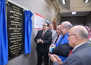 رئيس جامعة القاهرة يتفقد مستشفى الطلبة بالجيزة ويفتتح أول منظار ذكاء اصطناعي للجهاز الهضمي في مصر
