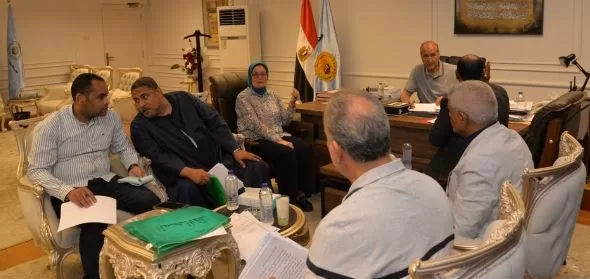 محافظ أسيوط يلتقي أعضاء «النواب» و«الشيوخ» لبحث مطالب المواطنين 7 - جريدة الجمهورية 4 21 - جريدة الجمهورية