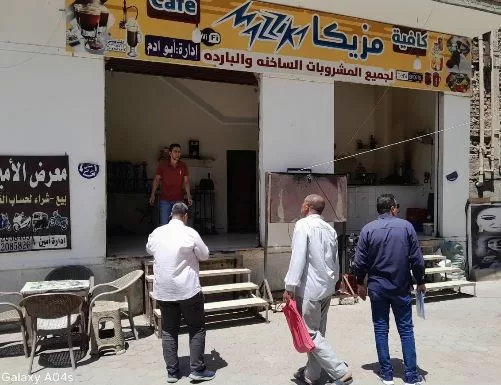 محافظ أسيوط: حملات مكثفة لرفع الإشغالات ومراجعة تراخيص المحال والإعلانات لتحقيق الانضباط بالشارع 6 - جريدة الجمهورية 4 22 - جريدة الجمهورية