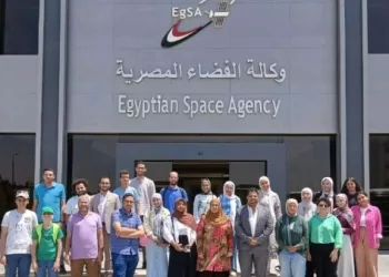 تحت رعاية رئيس الجامعة .. جامعة القاهرة تنظم زيارة علمية إلى وكالة الفضاء المصرية 2 - جريدة الجمهورية تحت رعاية رئيس الجامعة .. جامعة القاهرة تنظم زيارة علمية إلى وكالة الفضاء المصرية