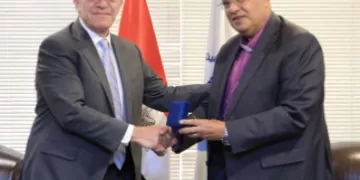 رئيس الطائفة الإنجيلية يستقبل القائم بالأعمال بالسفارة الأمريكية بمقر الهيئة القبطية الإنجيلية