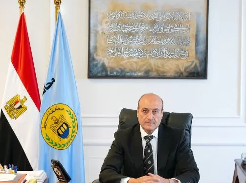 محافظ أسيوط يحيل 8 مسؤولين بحي غرب للنيابة العامة لوجود مخالفات بناء وتقصير إداري