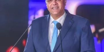 محافظ الإسكندرية يُكرم نماذج وطنية مُشرفة خلال الاحتفال بالعيد القومي الـ74 بقلعة قايتباي
