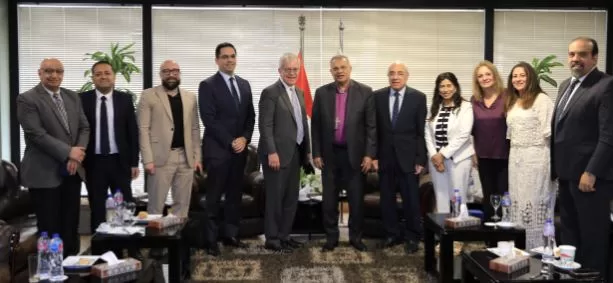 رئيس الطائفة الإنجيلية يستقبل القائم بالأعمال بالسفارة الأمريكية بمقر الهيئة القبطية الإنجيلية 7 - جريدة الجمهورية 7 38 - جريدة الجمهورية