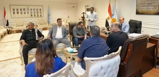 محافظ أسيوط يلتقي أعضاء «النواب» و«الشيوخ» لبحث مطالب المواطنين 8 - جريدة الجمهورية 7 7 - جريدة الجمهورية