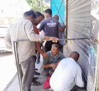 محافظ أسيوط: حملات مكثفة لرفع الإشغالات ومراجعة تراخيص المحال والإعلانات لتحقيق الانضباط بالشارع 10 - جريدة الجمهورية 9 4 - جريدة الجمهورية