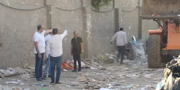 حملة مكبرة بحي الهرم تغلق مخزنين لـ “الفريزة” وتصادر محتوياتهما