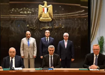 قناة السويس للحاويات.. أول محطة في مصر تعتمد بالكامل على الكهرباء المتجددة