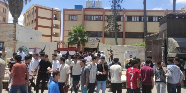 الجغرافيا في مستوى الطالب المتوسط وشكاوى من الكيمياء بمطروح