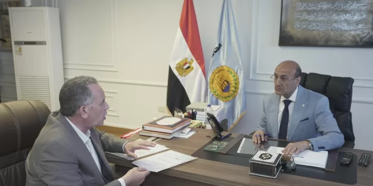 محافظ أسيوط يعتمد تنسيق الثانوي العام بـ 228 درجة كحد أدنى