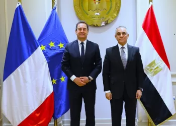 وزير العدل يستقبل السفير الفرنسي لتعزيز الشراكة القضائية والاستراتيجية بين البلدين