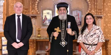 البابا تواضروس يستقبل سفيرة فرنسا لحقوق الإنسان والسفير الأسترالي