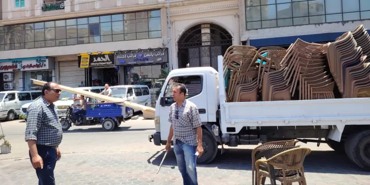 حملة مكبرة تغلق 12 محلًا مخالفًا بشارع خالد بن الوليد بالإسكندرية 1 - جريدة الجمهورية حملة مكبرة تغلق 12 محلًا مخالفًا بشارع خالد بن الوليد بالإسكندرية