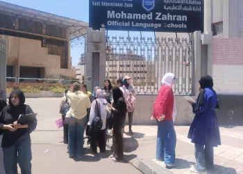 طلاب إسكندرية: إمتحان الرياضة البحتة صعب وبعيد عن كل التوقعات
