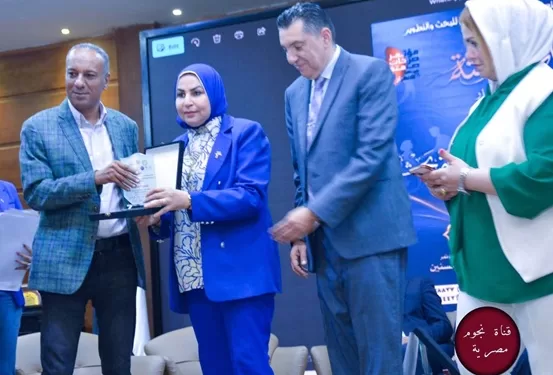 تقديراً لمسيرته المهنية.. تكريم الكاتب الصحفي ياسر السجان في مؤتمر «صرخات صامتة»