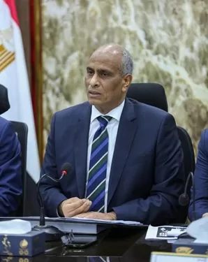 محافظ كفر الشيخ يعلن إزالة 200 إعلان مخالف في شوارع مدينة برج البرلس 1 - جريدة الجمهورية محافظ كفر الشيخ يعلن إزالة 200 إعلان مخالف في شوارع مدينة برج البرلس