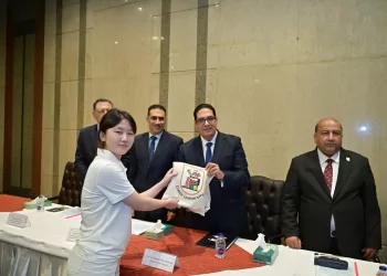 نموذج متكامل للتفاهم الثقافي.. جامعة القاهرة تستضيف وفد جامعة شنغهاي في مدرستها الصيفية الثانية