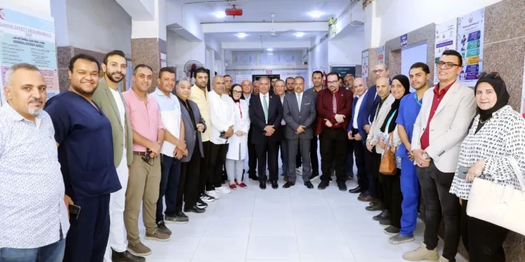 محافظ الشرقية يفتتح وحدة العناية المركزة الجديدة بمستشفى ههيا المركزي