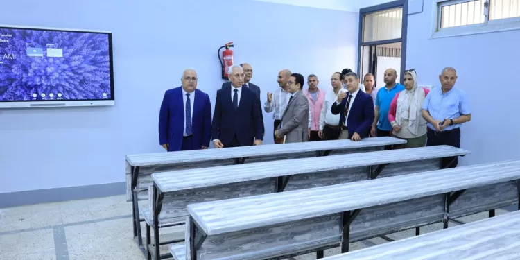 تكريم حفظة القرآن الكريم ومحفظيهم في احتفالية بالمنيا الجديدة