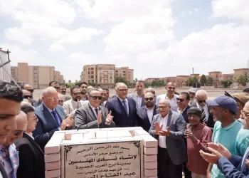 محافظ الإسكندرية ونقيب المهندسين يضعان حجر الأساس للنادي الجديد ببرج العرب