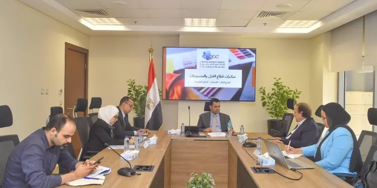النواوي: قطاع الغزل والمنسوجات من القطاعات الاستراتيجية الداعمة للصادرات المصرية