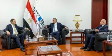 اقتصادية قناة السويس تبحث سبل التعاون والفرص الاستثمارية مع السفير البلجيكي بالقاهرة