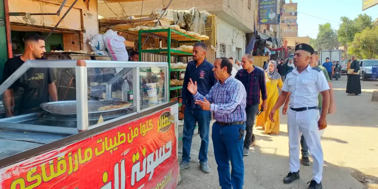 محافظ أسيوط: إزالة 15 إعلانًا عشوائيًا وغير مرخص بمركز الفتح وتحرير 8 محاضر للمخالفين 1 - جريدة الجمهورية محافظ أسيوط: إزالة 15 إعلانًا عشوائيًا وغير مرخص بمركز الفتح وتحرير 8 محاضر للمخالفين