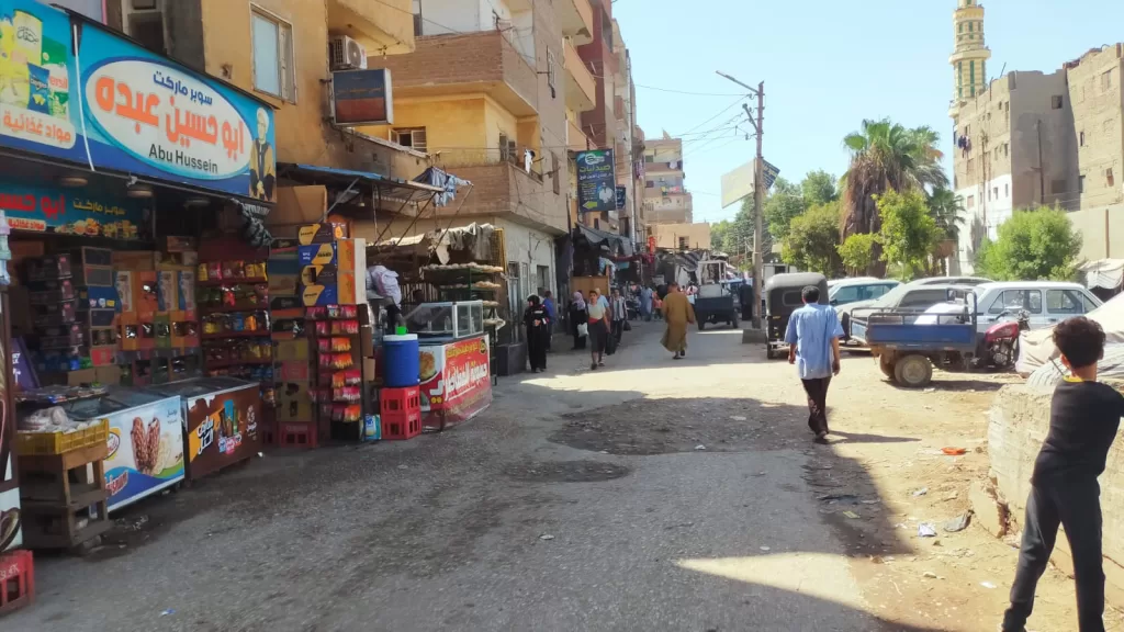 محافظ أسيوط: إزالة 15 إعلانًا عشوائيًا وغير مرخص بمركز الفتح وتحرير 8 محاضر للمخالفين 5 - جريدة الجمهورية WhatsApp Image 2026 07 18 at 2.05.32 PM - جريدة الجمهورية