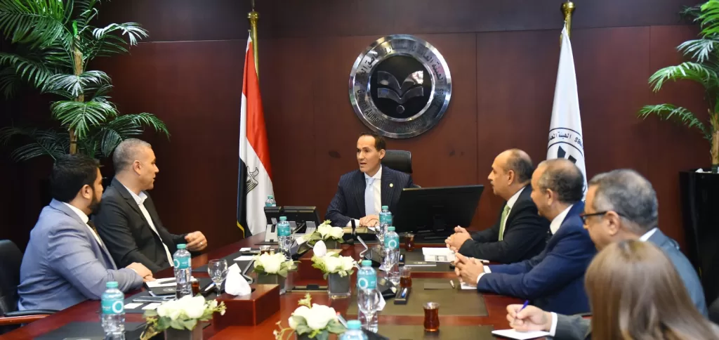 «الاستثمار» تبحث خطط التوسع التكنولوجي لـ «جارديان جلاس» العالمية في مصر 3 - جريدة الجمهورية WhatsApp Image 2026 07 18 at 8.35.09 PM - جريدة الجمهورية