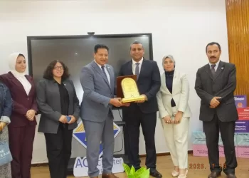 «علوم الإسكندرية» تُطلق برنامج «سفراء المناخ» لإعداد قادة التنمية المستدامة من الشباب 2 - جريدة الجمهورية «علوم الإسكندرية» تُطلق برنامج «سفراء المناخ» لإعداد قادة التنمية المستدامة من الشباب