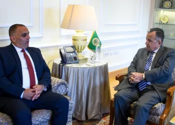 نبيل فهمي يستقبل رئيس دائرة شؤون اللاجئين الفلسطينيين 2 - جريدة الجمهورية نبيل فهمي يستقبل رئيس دائرة شؤون اللاجئين الفلسطينيين